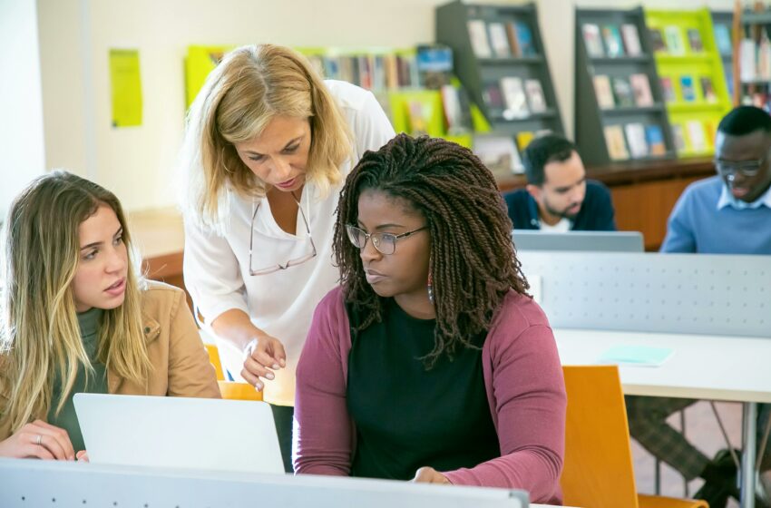  How Can Academic Libraries Leverage Technological Innovations to Support Researchers?